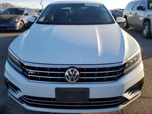 2017 Volkswagen Passat R-Line