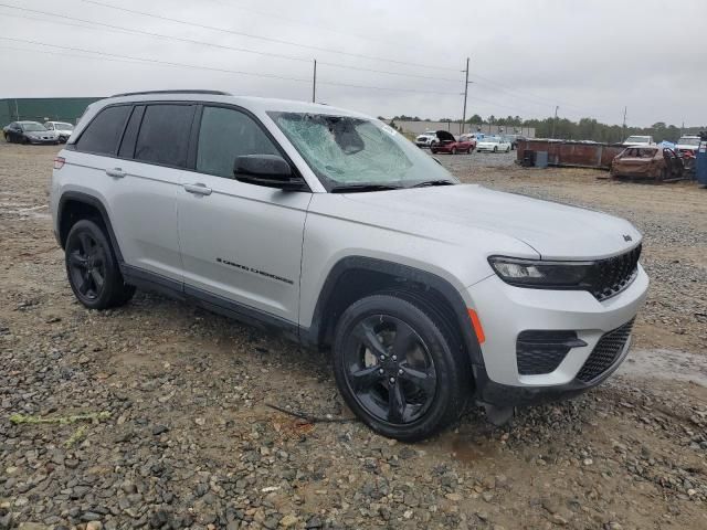 2023 Jeep Grand Cherokee Laredo