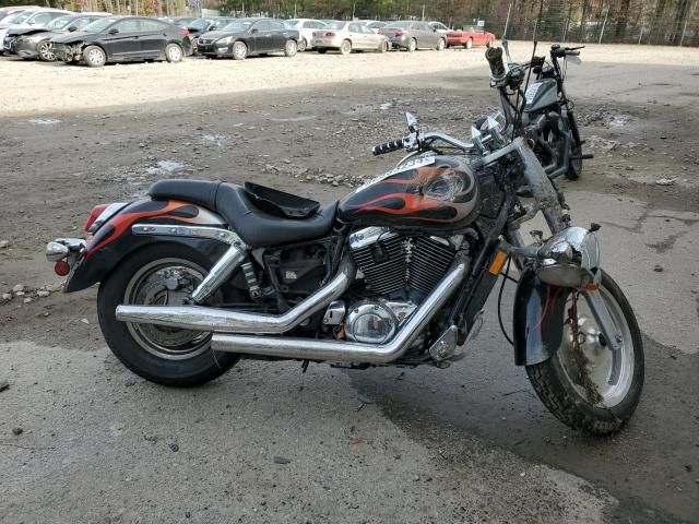 2005 Honda VT1100 C2