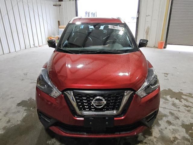 2020 Nissan Kicks SR