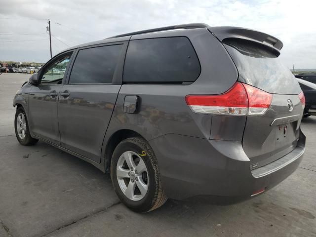 2012 Toyota Sienna LE