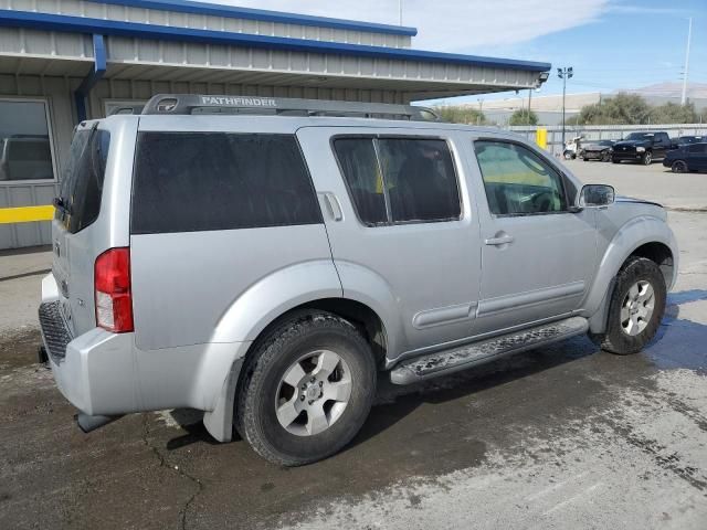 2006 Nissan Pathfinder LE