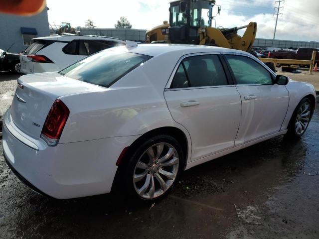 2021 Chrysler 300 Touring