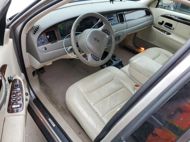 1999 Lincoln Town Car Executive