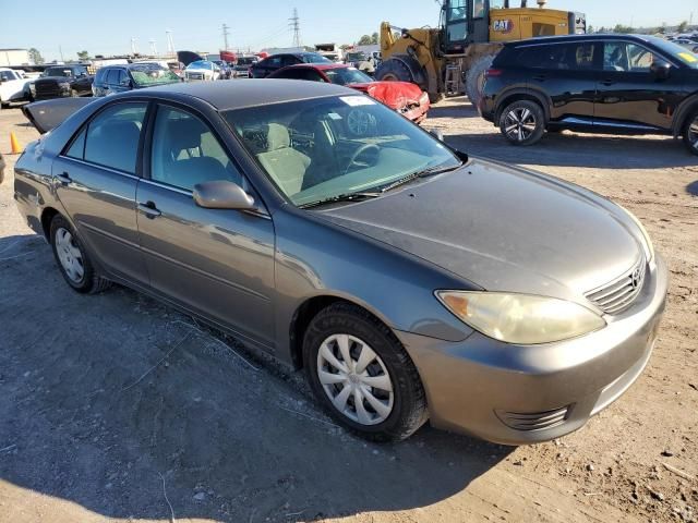 2005 Toyota Camry LE