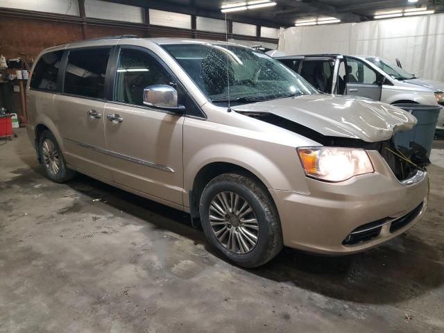 2012 Chrysler Town & Country Touring L