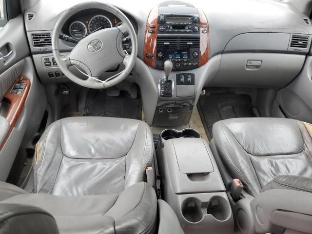 2004 Toyota Sienna XLE