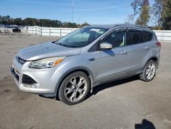 Carros salvage a la venta en subasta: 2015 Ford Escape Titanium