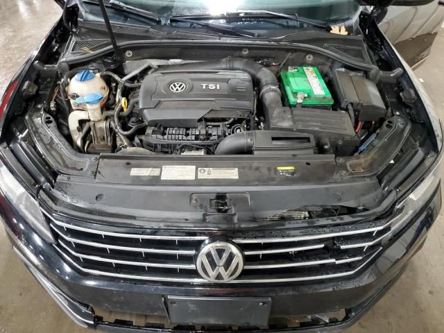 2016 Volkswagen Passat SE