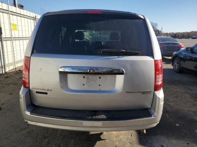 2010 Chrysler Town & Country Touring