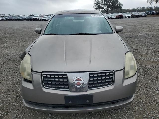 2004 Nissan Maxima SE