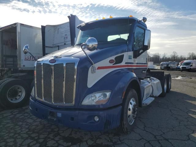 2015 Peterbilt 579