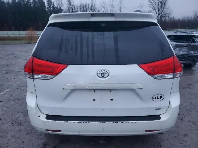 2013 Toyota Sienna LE