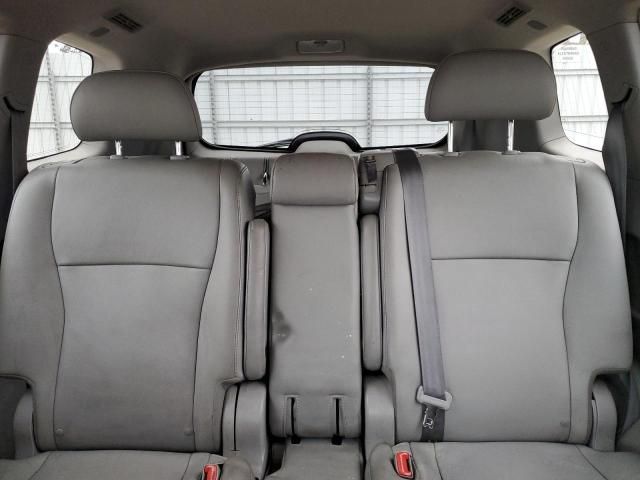 2011 Toyota Highlander Base