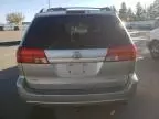 2005 Toyota Sienna XLE