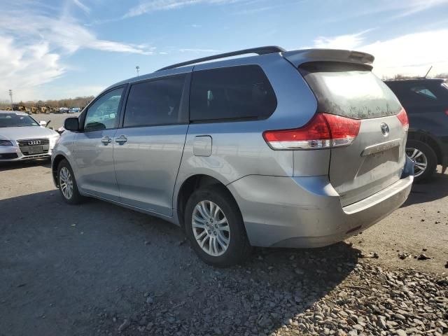 2014 Toyota Sienna XLE