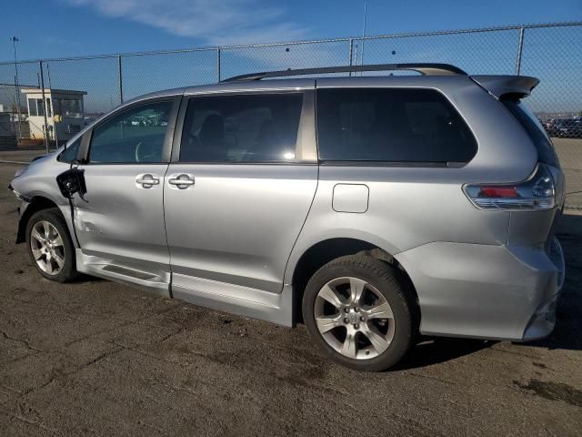 2012 Toyota Sienna Sport