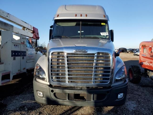 2016 Freightliner Cascadia 125