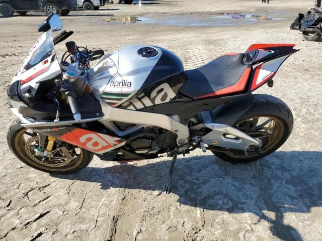 2016 Aprilia RSV4 RF