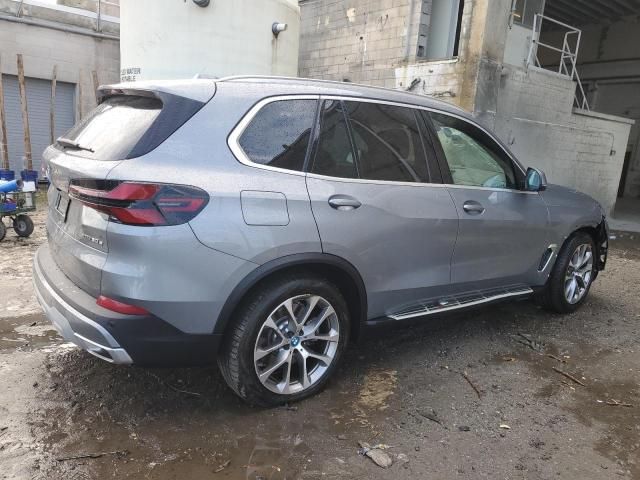 2025 BMW X5 XDRIVE50E