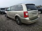 2014 Chrysler Town & Country Touring L