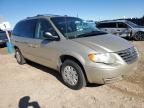 2005 Chrysler Town & Country LX