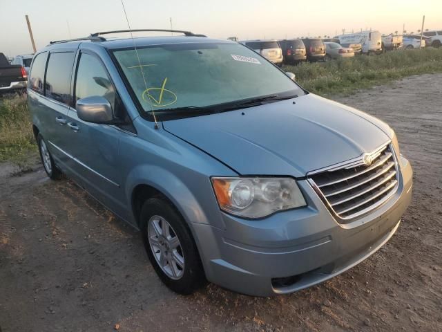 2010 Chrysler Town & Country Touring