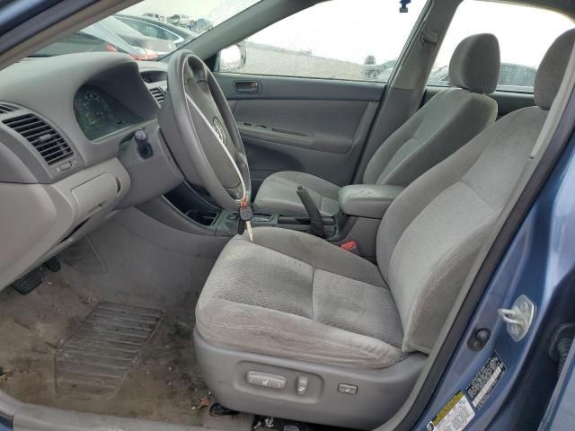 2004 Toyota Camry LE