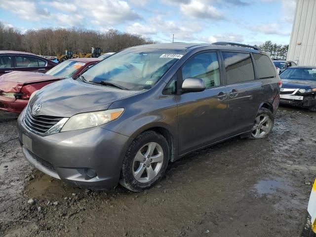 2011 Toyota Sienna LE