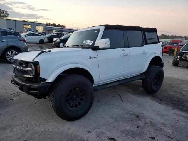 2022 Ford Bronco Base