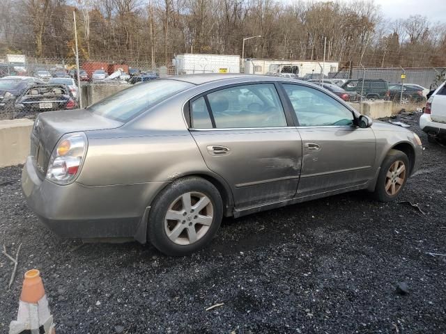 2004 Nissan Altima Base