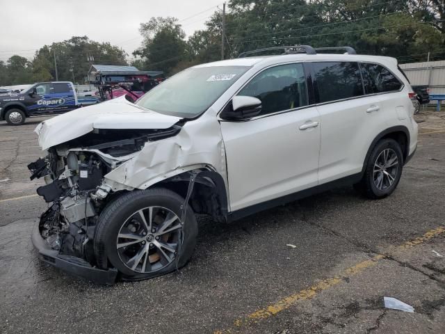 2019 Toyota Highlander LE