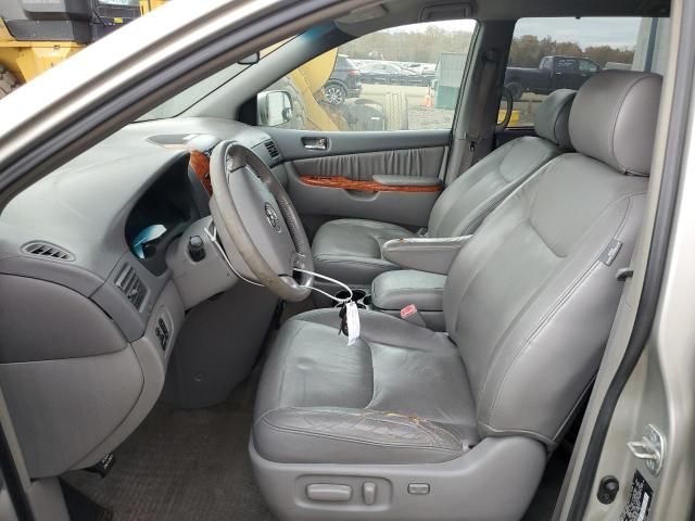 2007 Toyota Sienna XLE