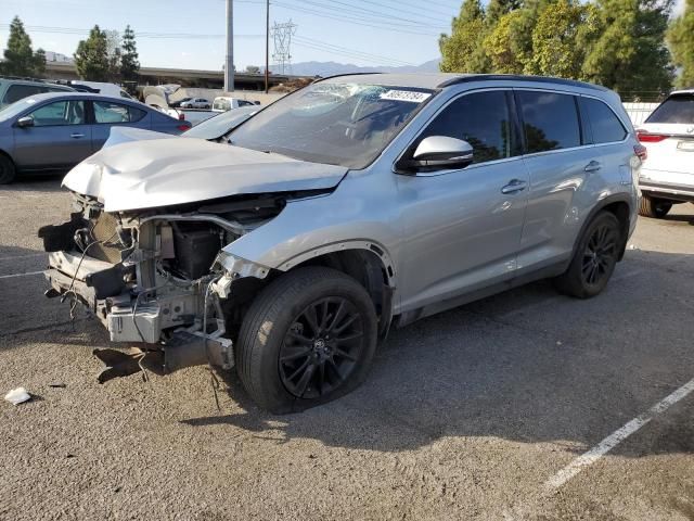 2019 Toyota Highlander SE