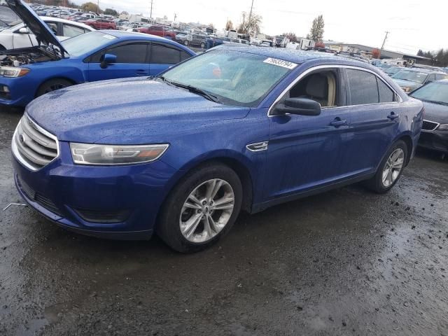 2015 Ford Taurus SE