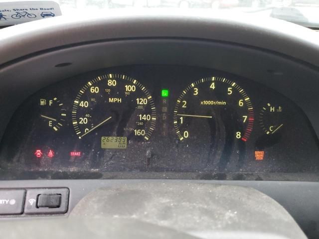 2000 Infiniti I30