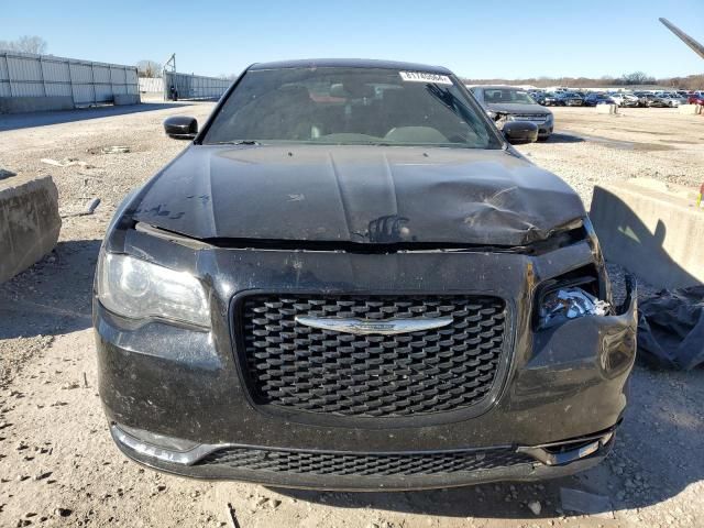 2016 Chrysler 300 S