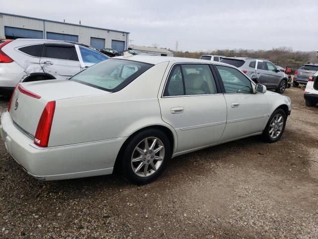 2010 Cadillac DTS Luxury Collection