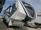 2020 Mome 5th Wheel