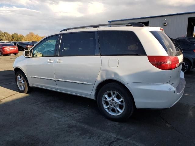 2005 Toyota Sienna XLE