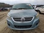 2010 Volkswagen Routan SE