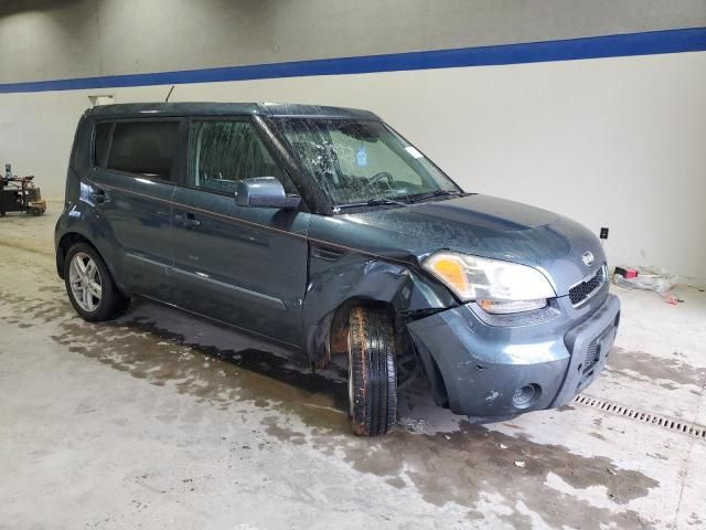 2011 KIA Soul +