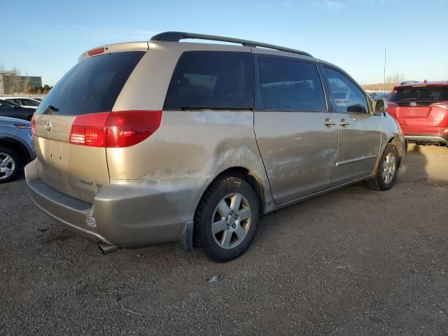 2004 Toyota Sienna CE