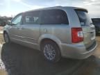 2013 Chrysler Town & Country Touring L