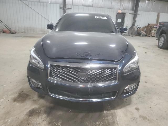 2017 Infiniti Q70 3.7