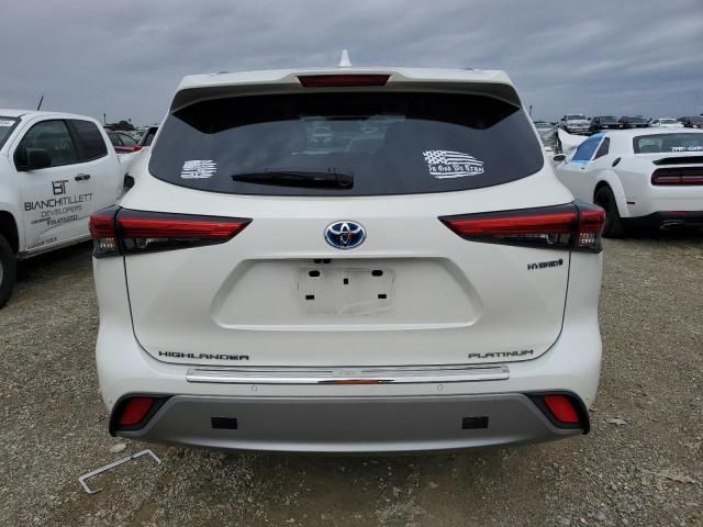 2021 Toyota Highlander Hybrid Platinum