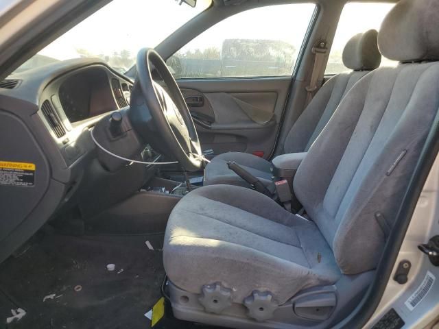 2004 Hyundai Elantra GLS