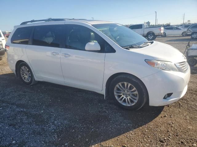 2012 Toyota Sienna XLE