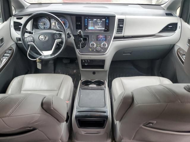 2015 Toyota Sienna XLE