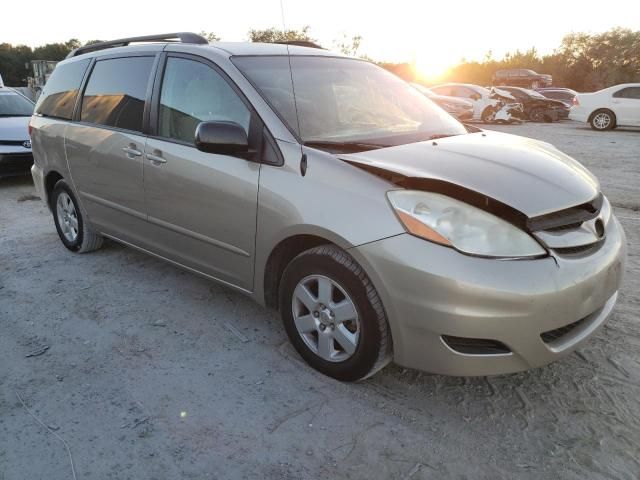 2010 Toyota Sienna CE